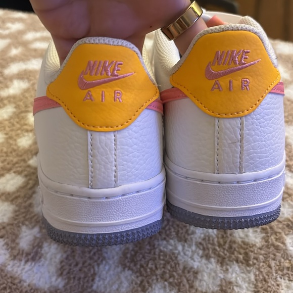 Air Force 1 - Picture 4 of 5